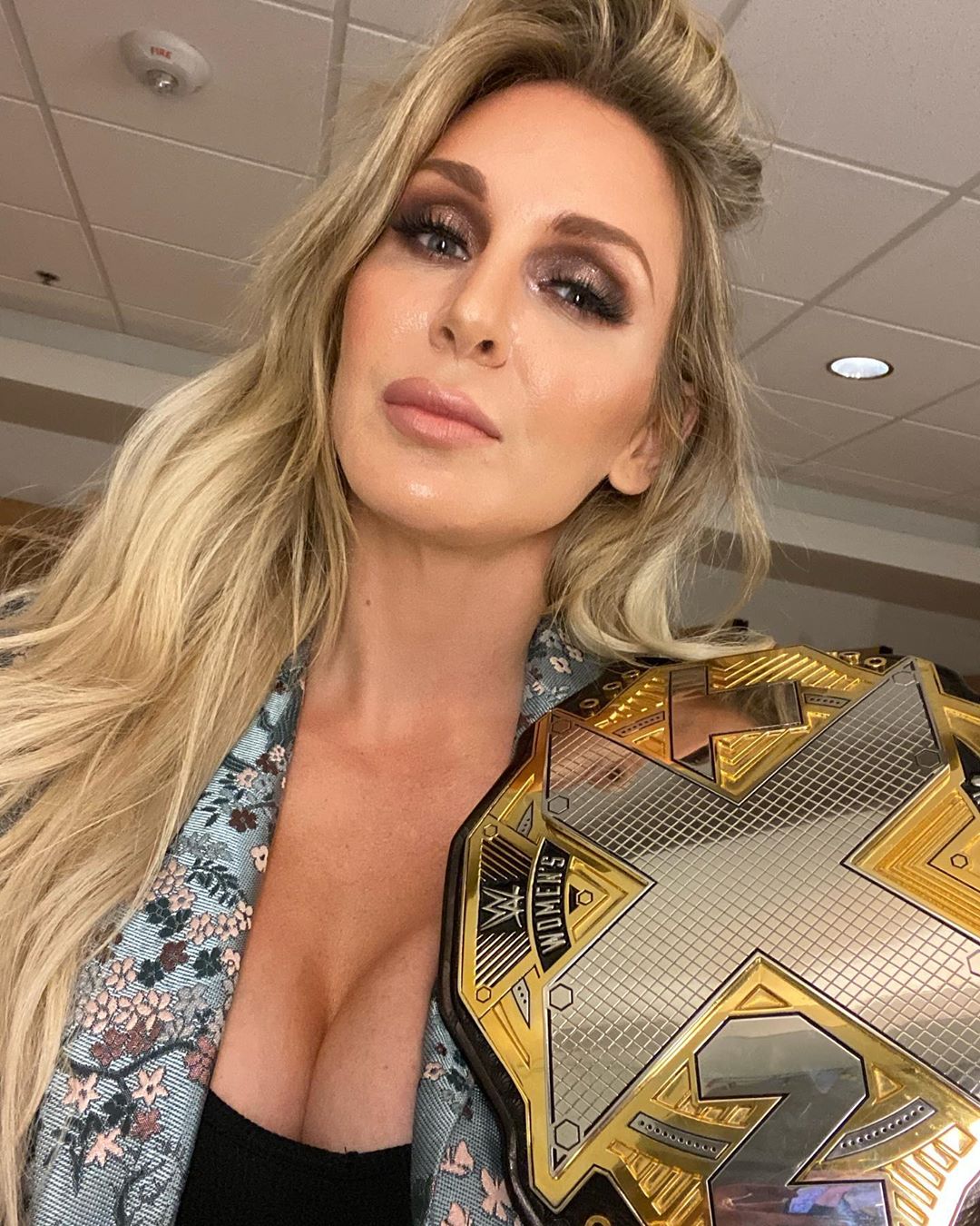 Charlotte Flair Suffered a Wardrobe Malfunction During Match With Ronda Rousey! - Photo 4