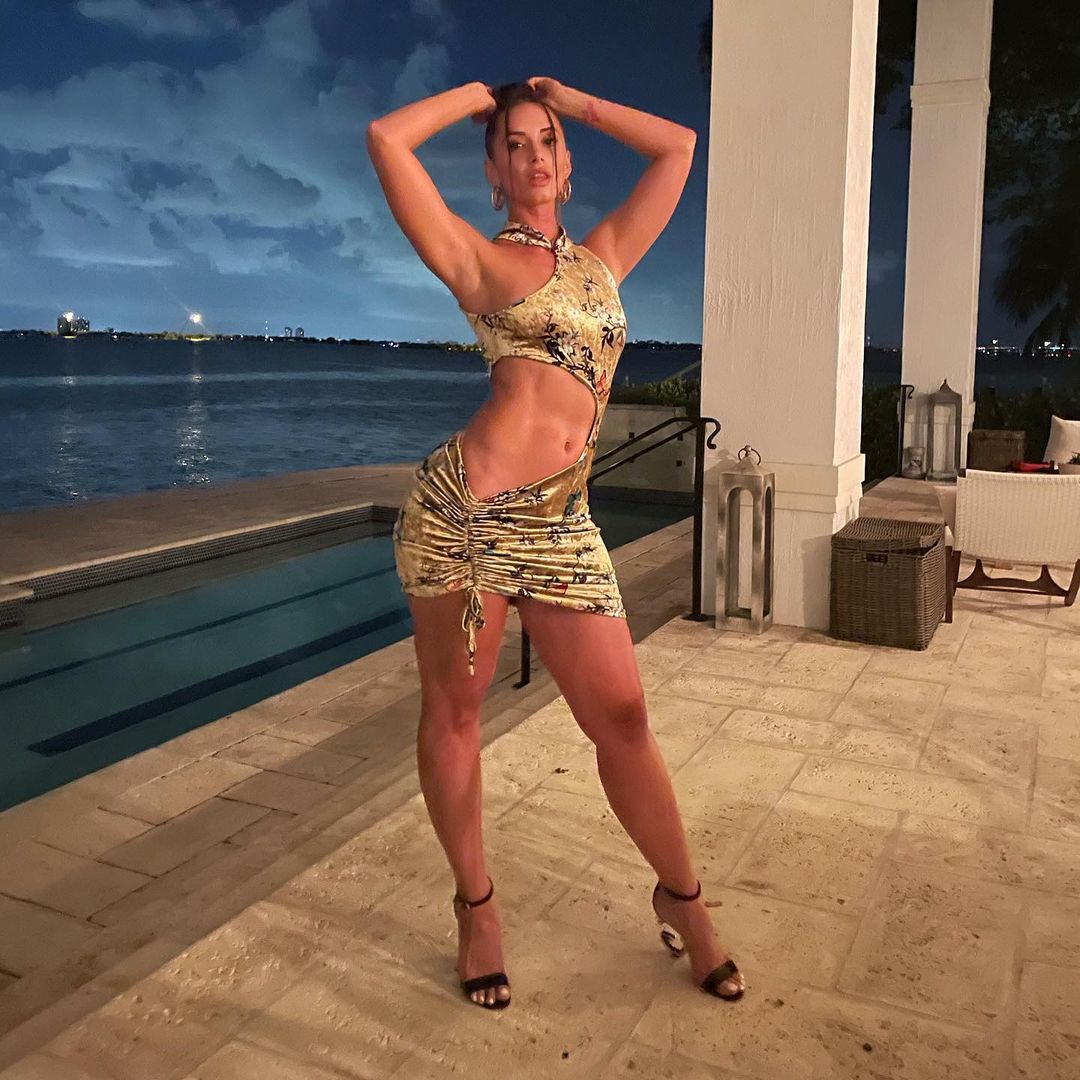 Setting the Record Straight: YesJulz Says She Has Never Hooked Up With LeBron James! - Photo 20