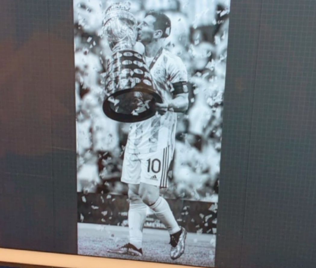 Fotos n°3 : Suzy Cortez tiene un poco de tinta nueva de Messi!