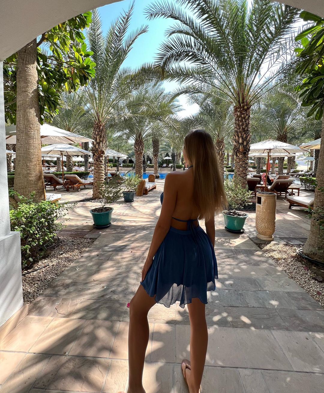 Kliff Kingsbury’s Hot Girlfriend Veronica Bielik in Dubai!