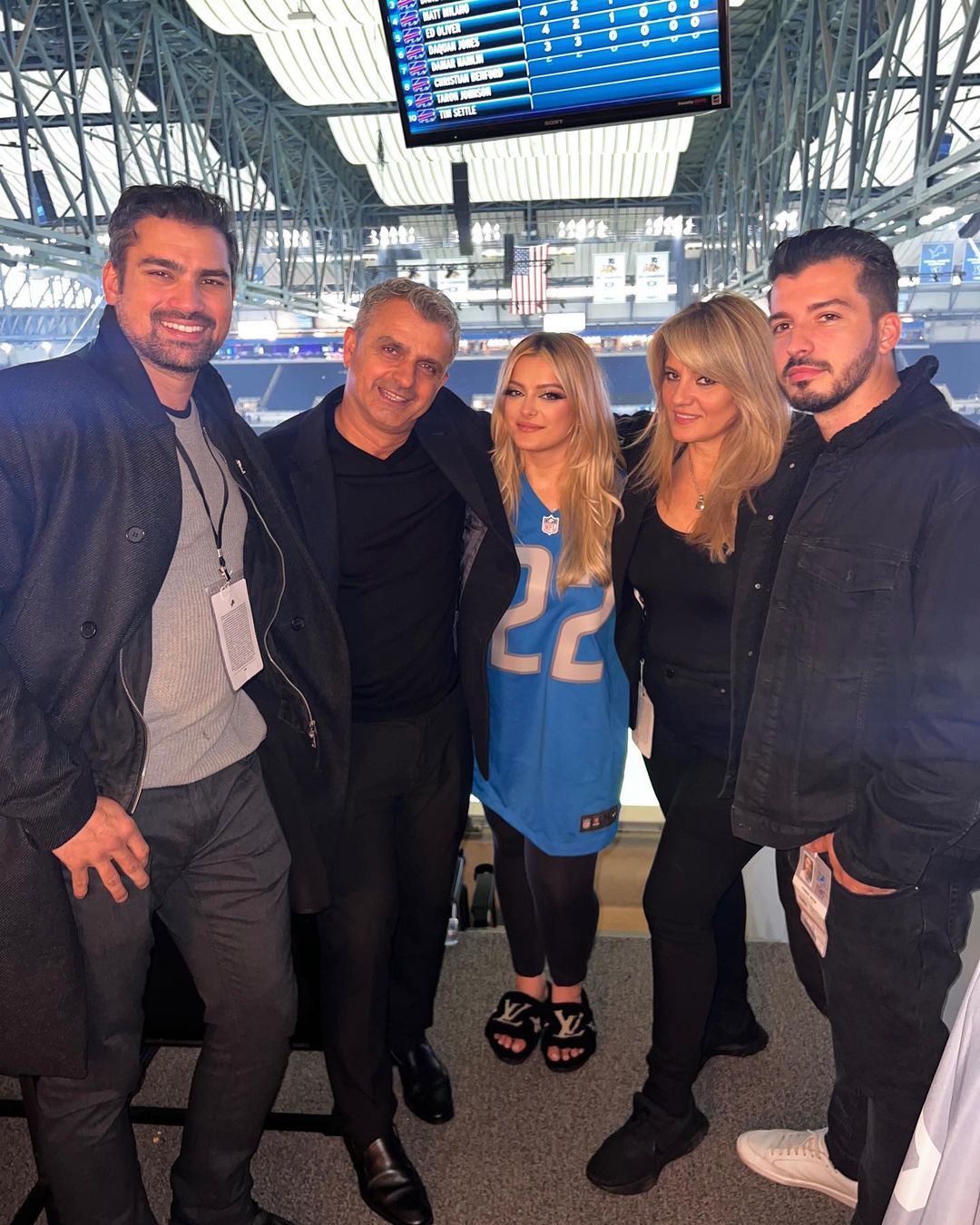 Photos n°2 : The Detroit Lions Did Bebe Rexha Dirty at the Thanksgiving Halftime Show!