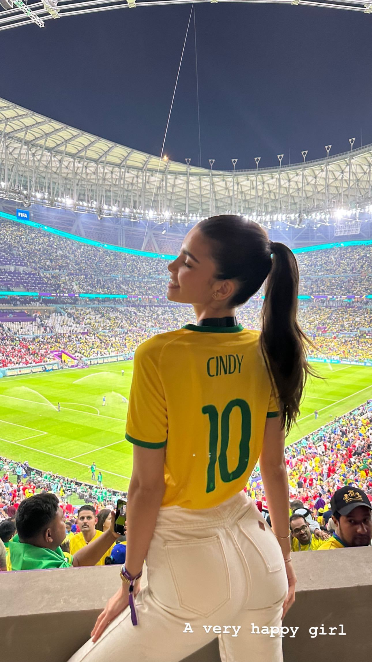 FOTOS La modelo Cindy Mello est apoyando a Brasil! - Photo 2