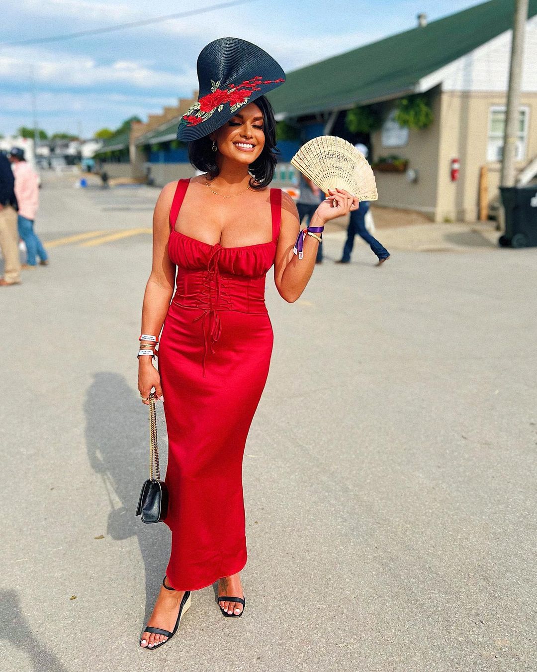 Joy Taylor at the Kentucky Derby is Impressive! - Photo 3