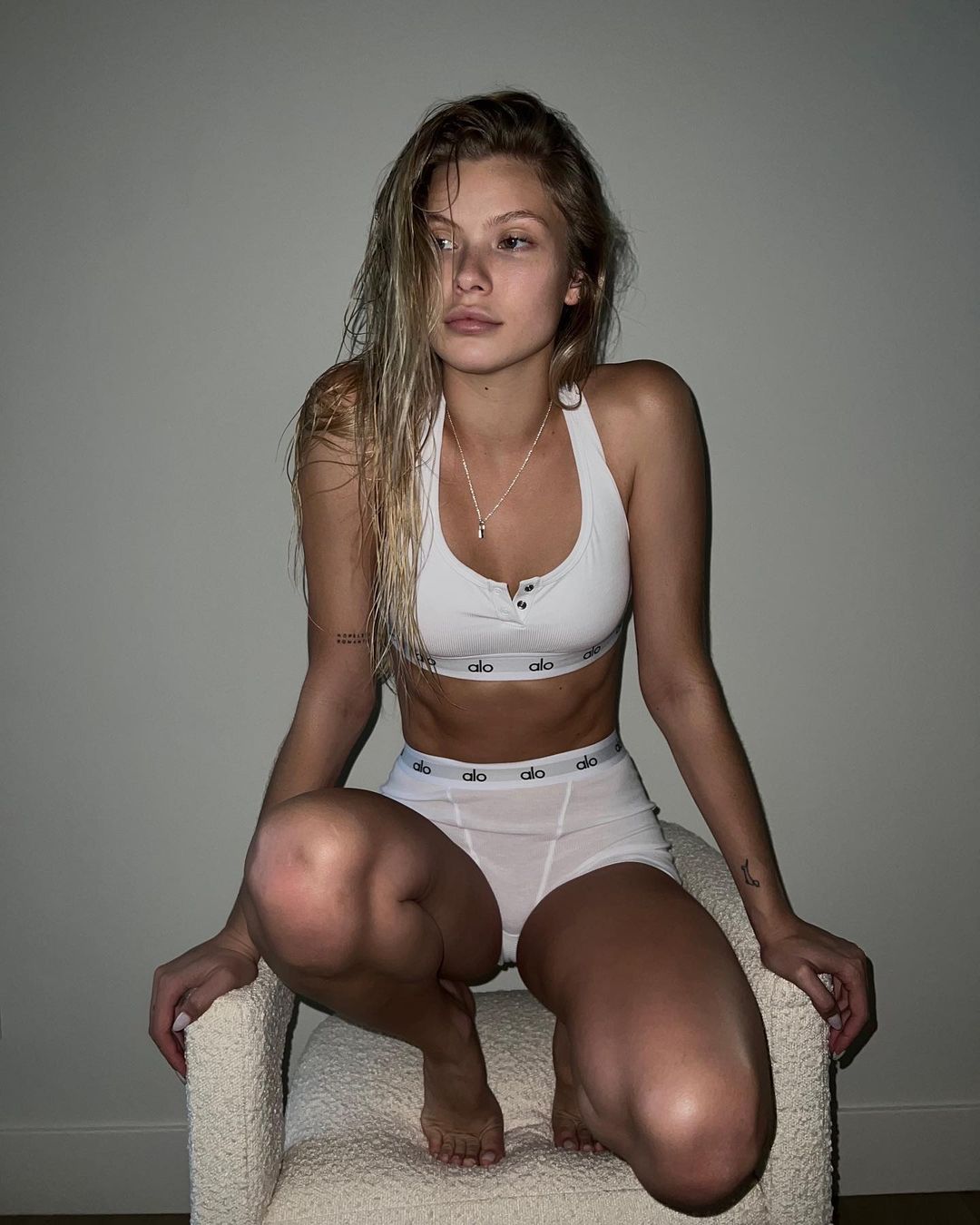 Photos n°2 : Josie Canseco Poses in Her Underwear!