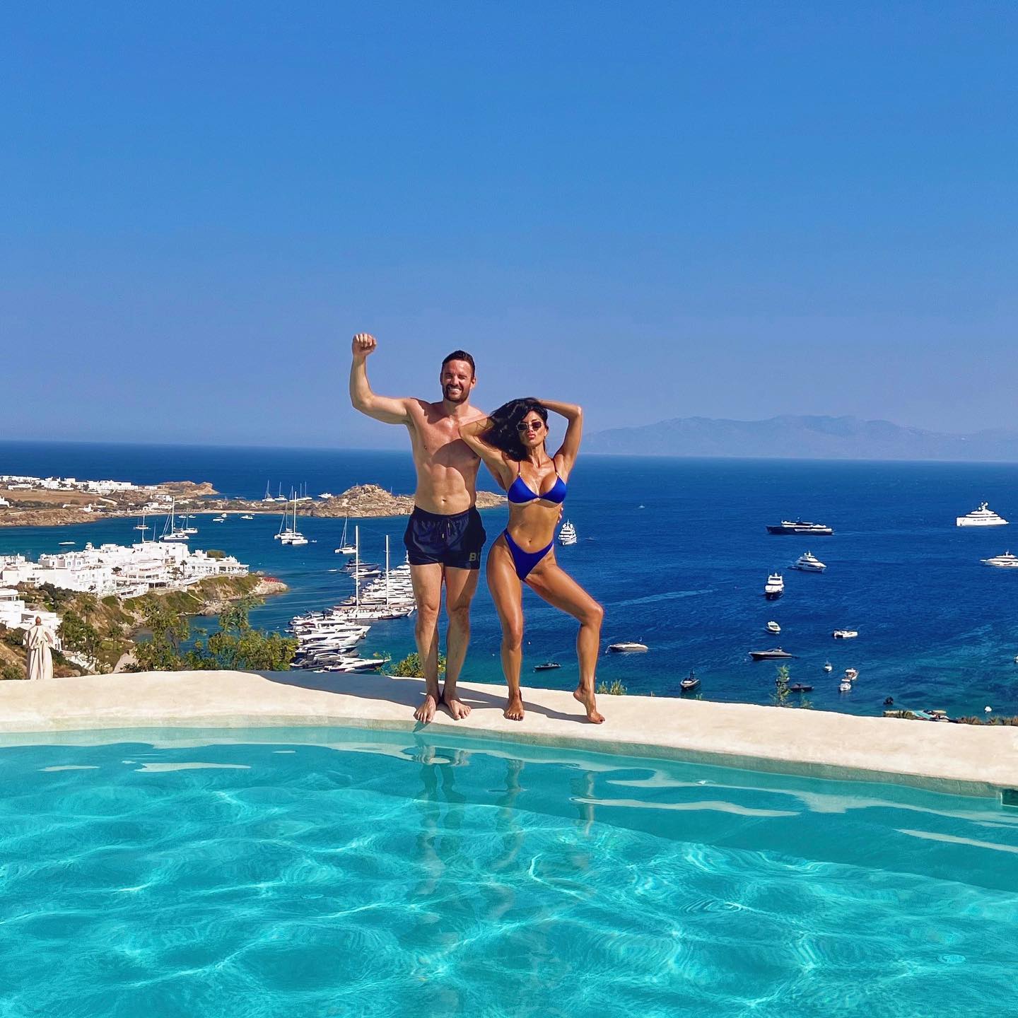 Photos n°8 : Nicole Scherzinger Celebrates The Fourth in Greece!