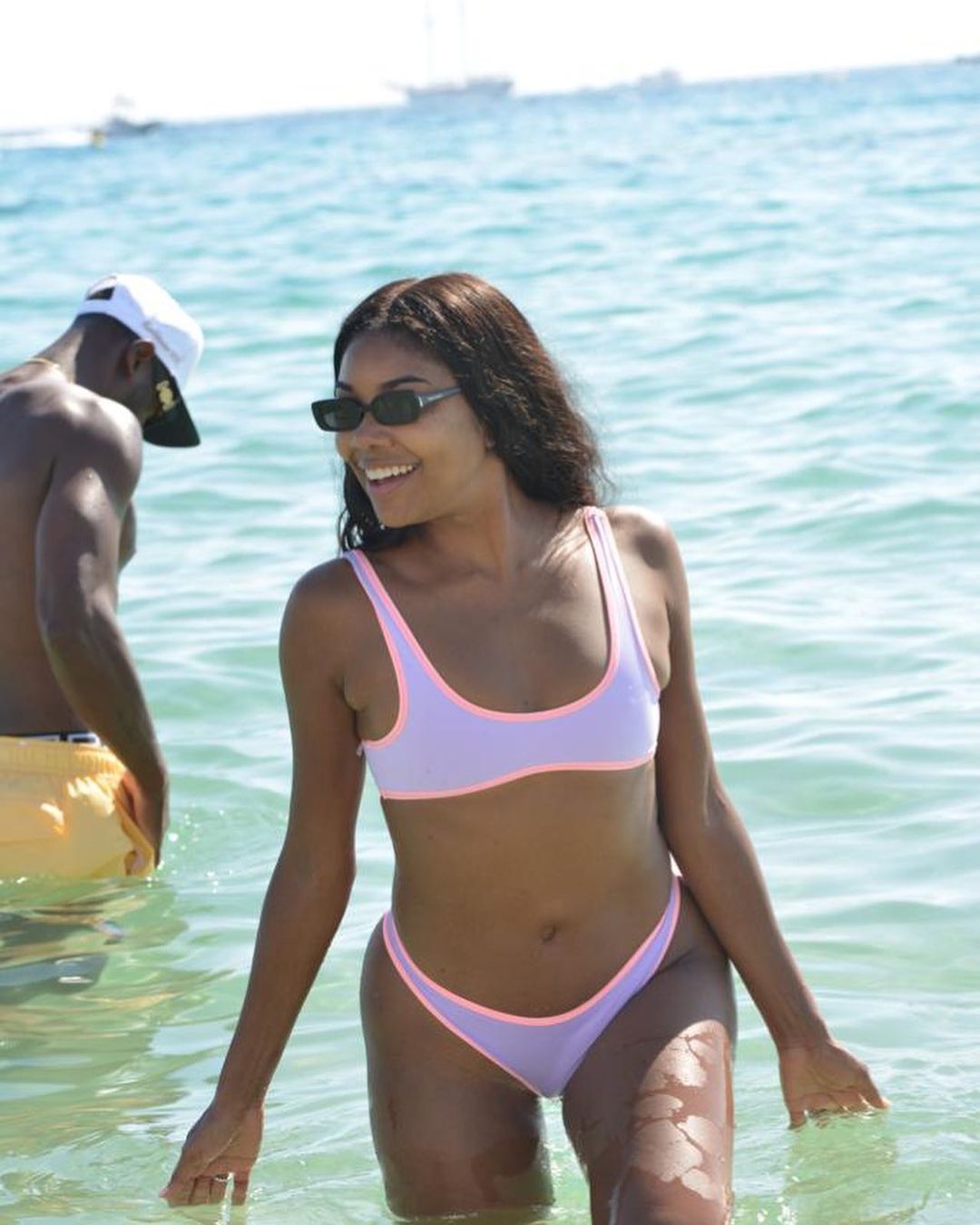 Photos n°16 : Dwyane Wade and Gabrielle Union are Rocking New Rings!