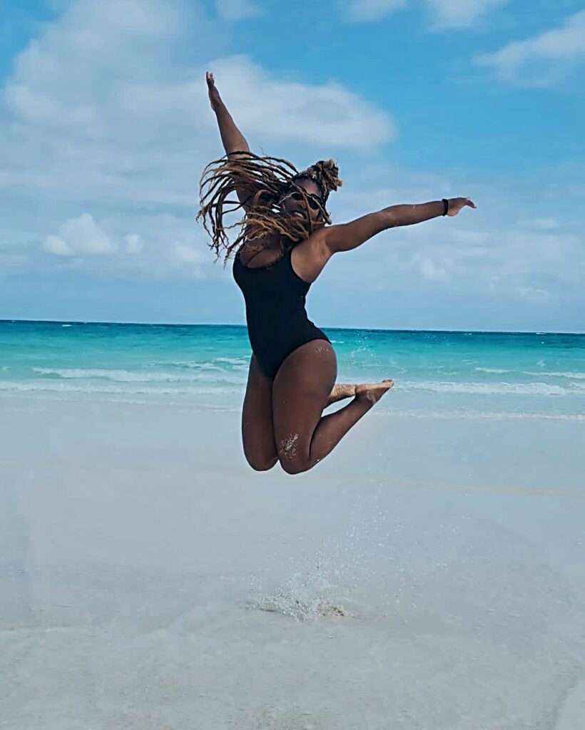 Serena Williams is Island Hopping!