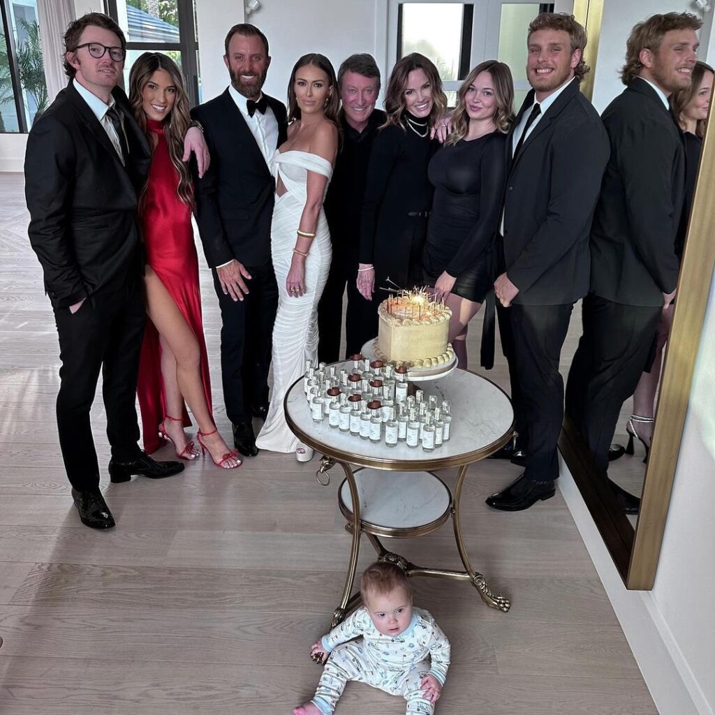 Golf WAG and Hockey Daughter Paulina Gretzky and the Fam for her Sister’s Birthday!