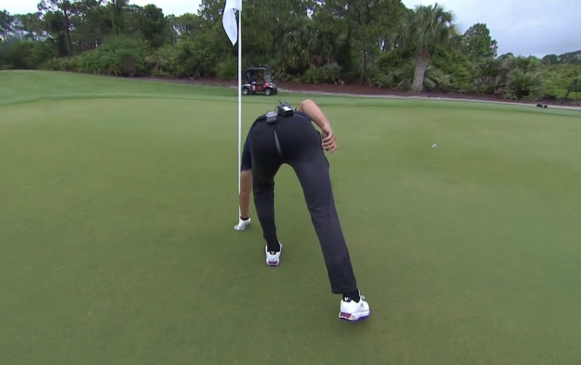 Tom Brady Split His Pants Playing Golf This Weekend - Egotastic! 