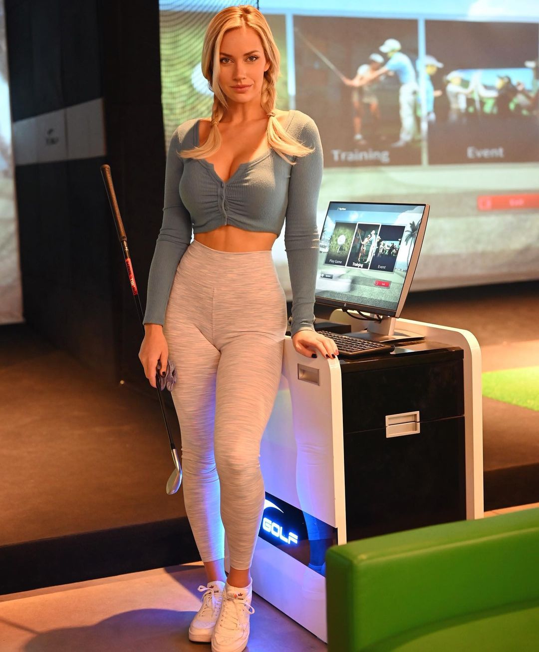 Photos n ° 1 : Paige Spiranac Sets the Record Straight on Her Golf Game and...