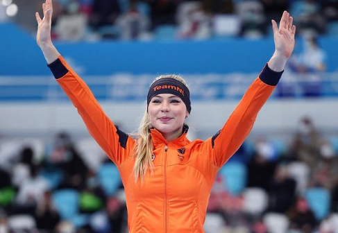 Smokeshow Speed Skater Jutta Leerdam Wins Silver At The Olympics